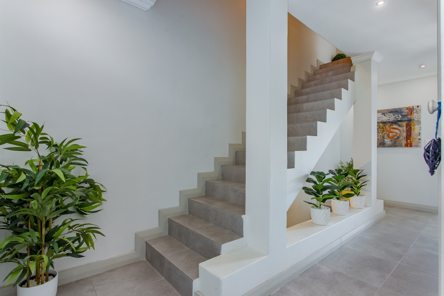 3 Bedroom Property for Sale in Pearl Valley at Val de Vie Western Cape